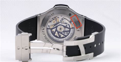 original montre hublot identifier numéro de séries|hublot warranty check.